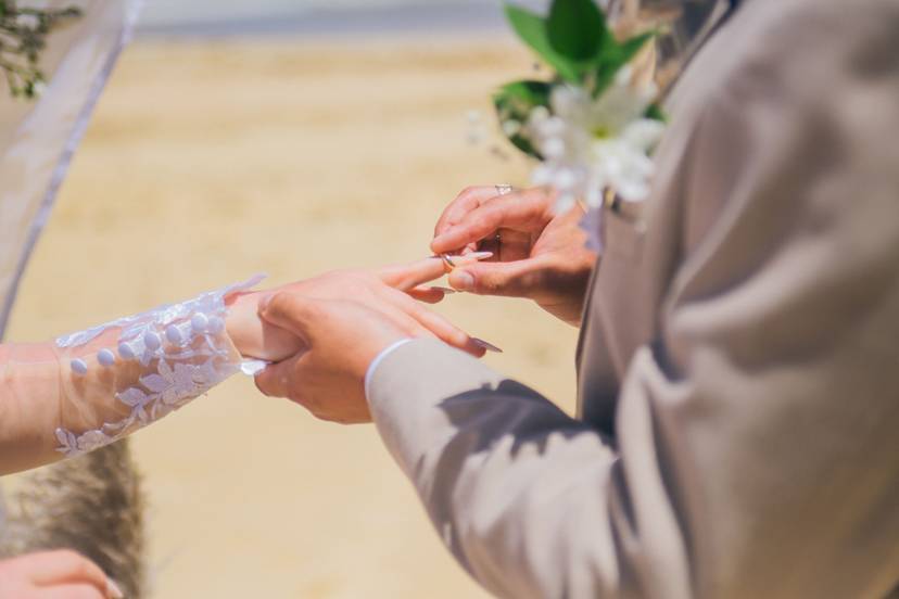 ring in the finger during the ceremony