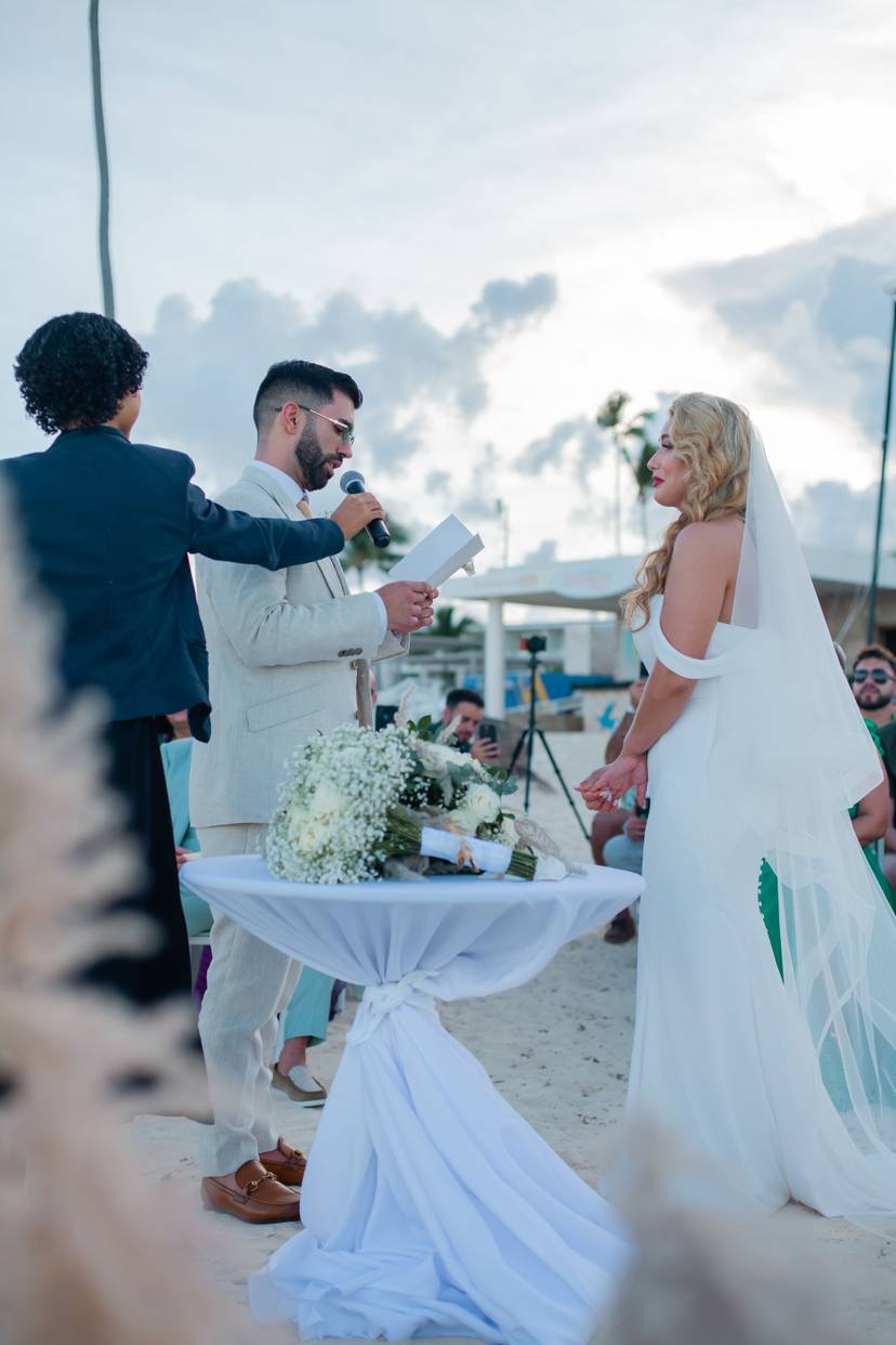 Fast wedding photo delivery Punta Cana