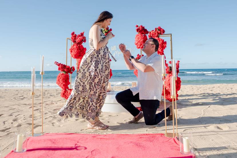 Romantic proposal dinner Punta Cana beach setup